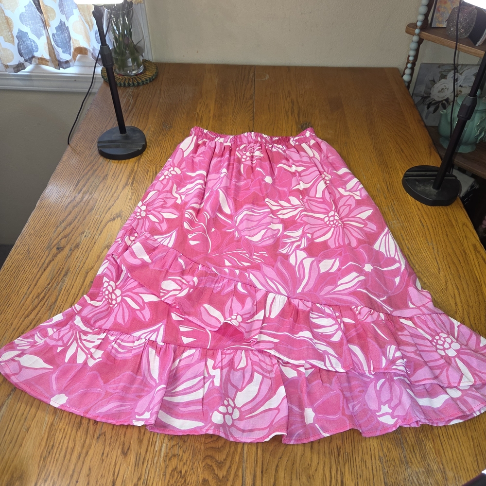 Mlle Gabrielle Pink Floral A-Line Ruffled Skirt. Size Small. NNCP